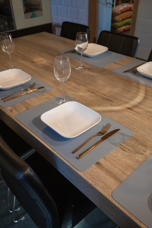 Set de Table Antidérapant 30x45 cm - Design Moderne & Facile à Nettoyer